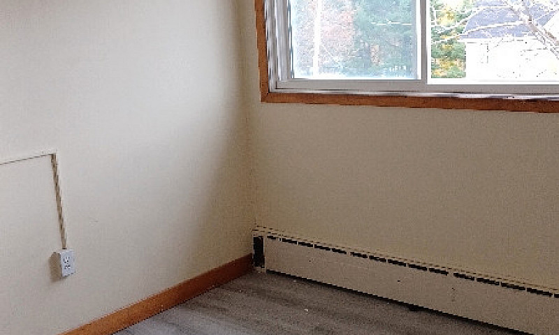 Beautiful Large 2 Br...