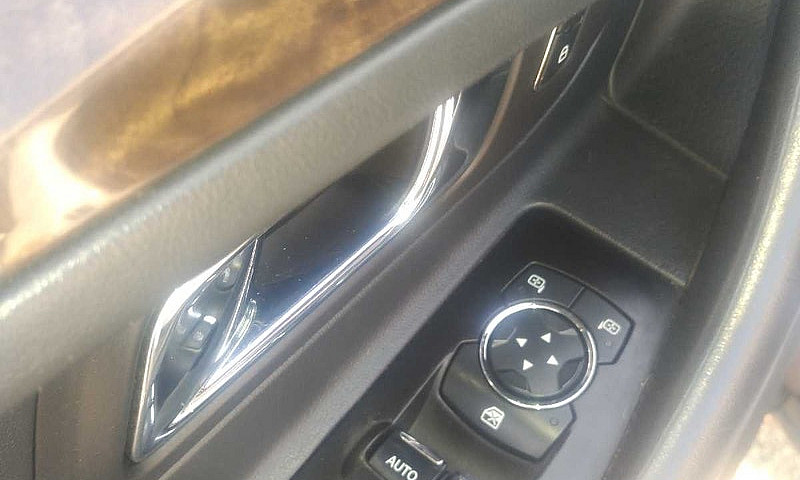 2013 Ford Taurus Lim...