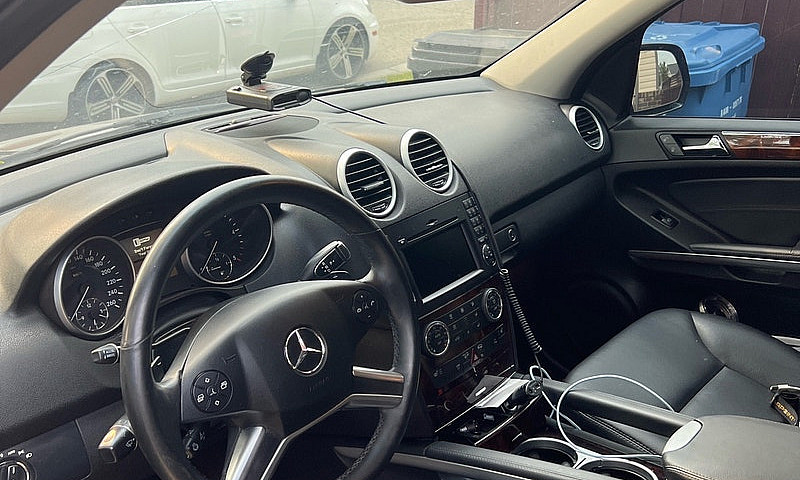 2010  Mercedes Benz ...