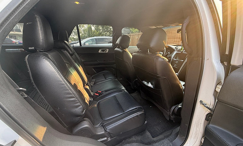 2013 Ford Explorer X...