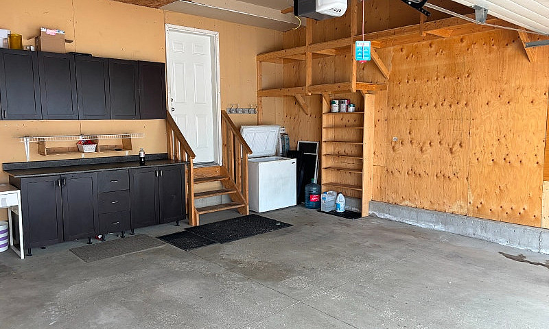 4 Bed, 3 1/2 Bath Fa...