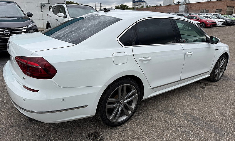2019 Volkswagen Pass...