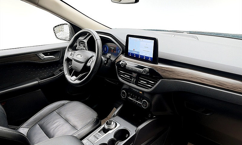 2020 Ford Escape Tit...