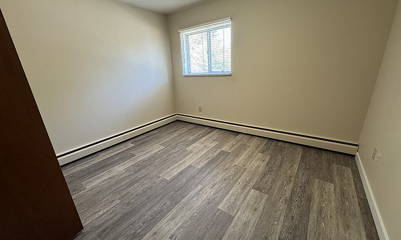 Spacious 2 Bedroom A...