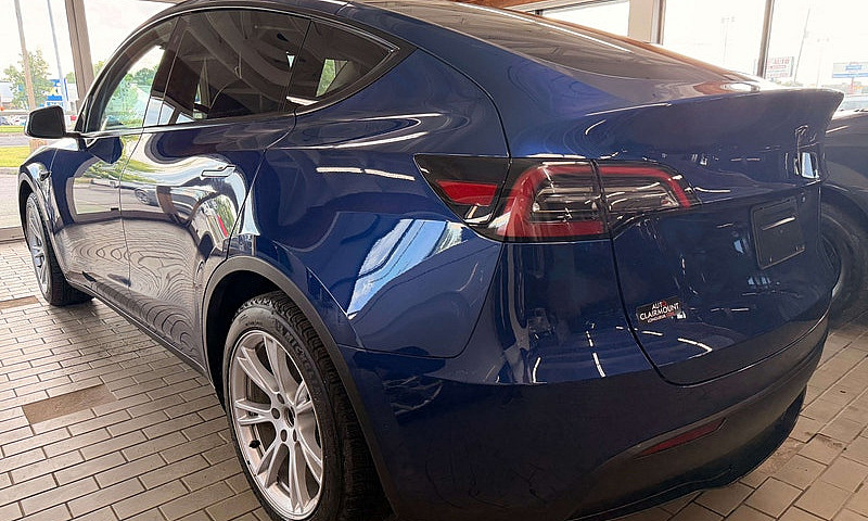 2023 Tesla Model Y S...