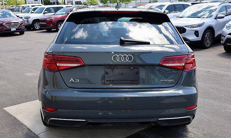 2017 Audi A3 E-Tron ...