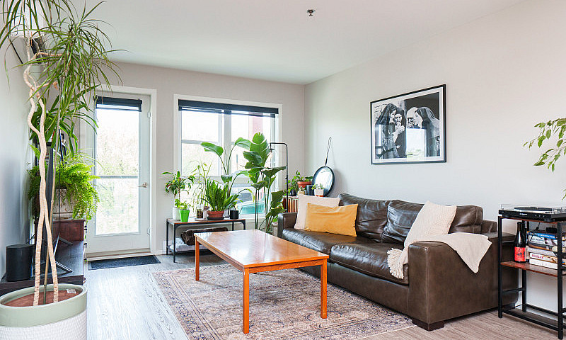For Sale: Stunning T...