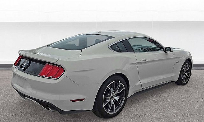2015 Ford Mustang Gt...