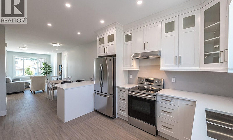742 Kamloops Avenue ...