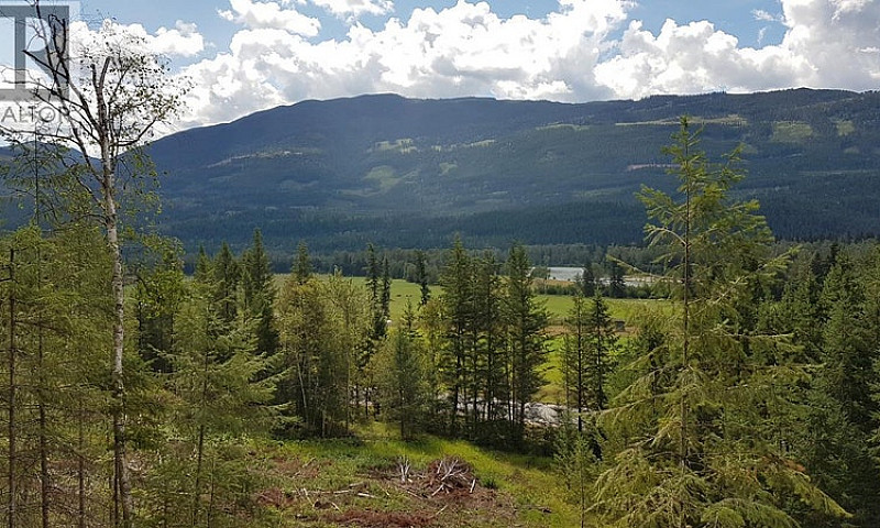1525 Yellowhead High...