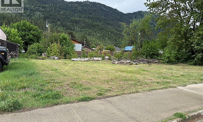 Lots A&B Sayward Ave...