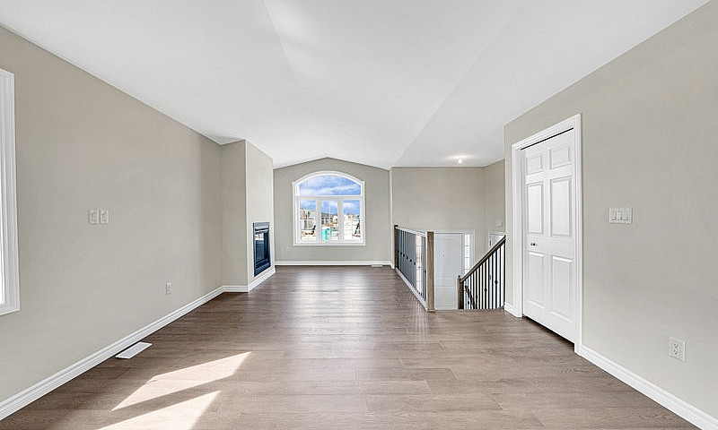 Beautiful 3 Bed 2 Ba...