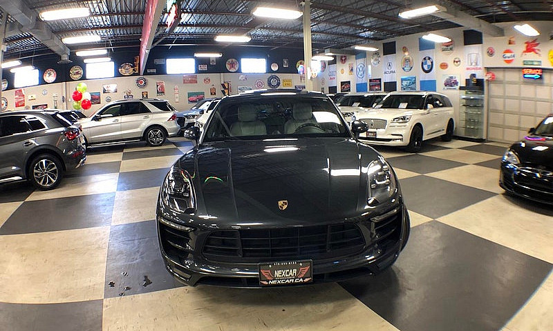 2018 Porsche Macan G...