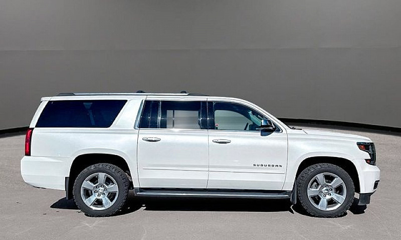 2018 Chevrolet Subur...