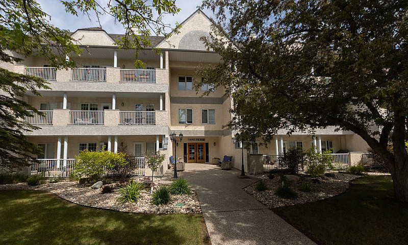 Renovated Condo In B...