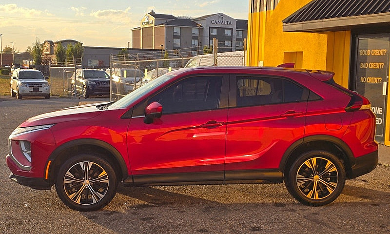 2022 Mitsubishi Ecli...