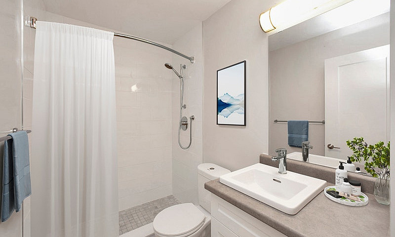 Beautiful 1 Bedroom ...