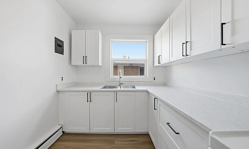 Modern Apartments Wi...