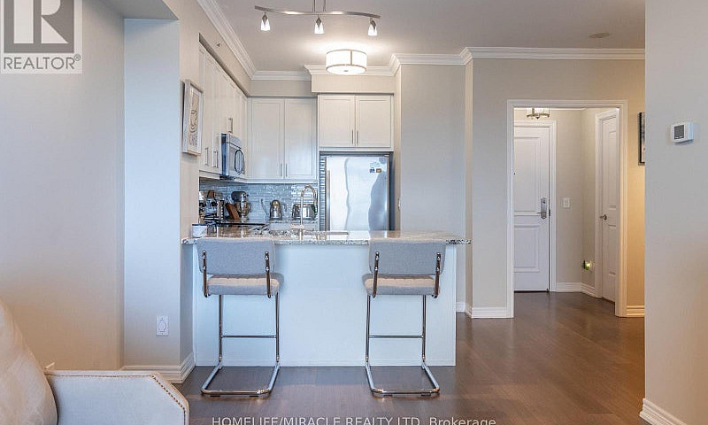 1410 - 9255 Jane Str...
