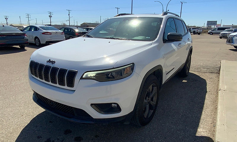 2021 Jeep Cherokee 8...