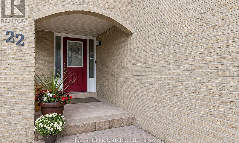 22 Ravenscroft Road ...