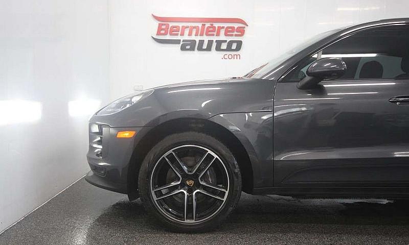 2021 Porsche Macan T...