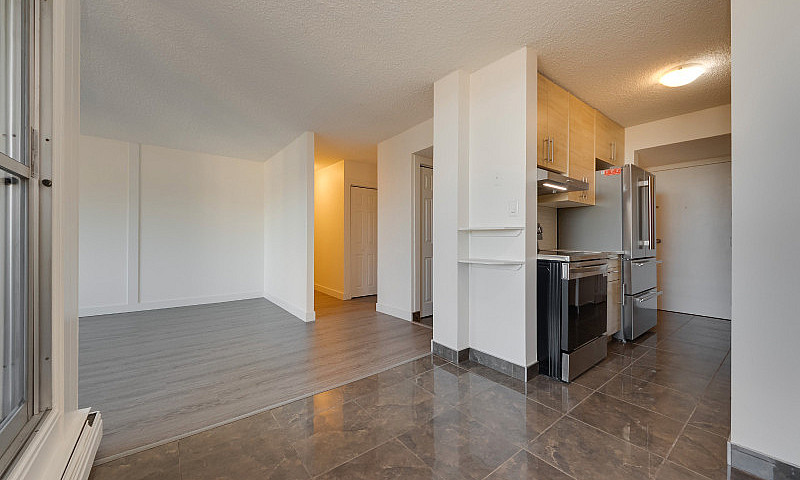 Corner Unit Condo In...