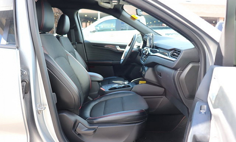 2023 Ford Escape St-...