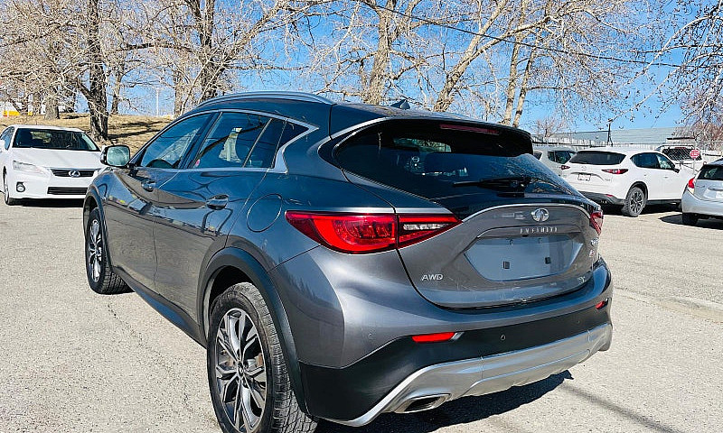 2017 Infiniti  Awd, ...