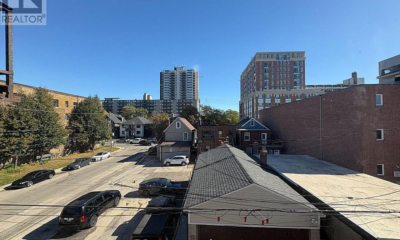 307 - 105 Kenwood Av...