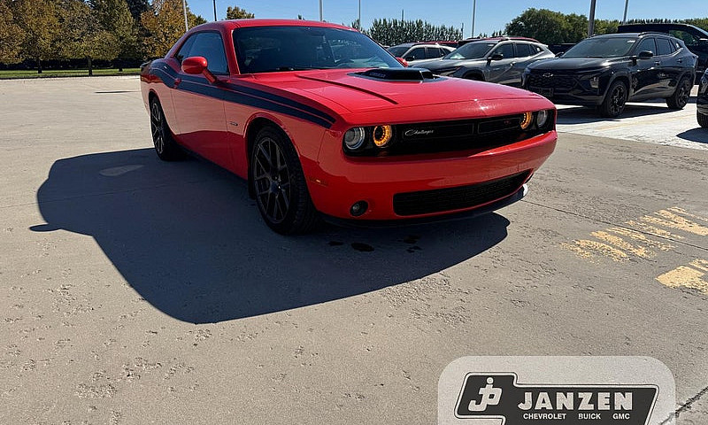 Dodge Challenger R/T...