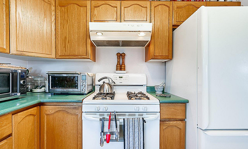 27296 29A Avenue Lan...