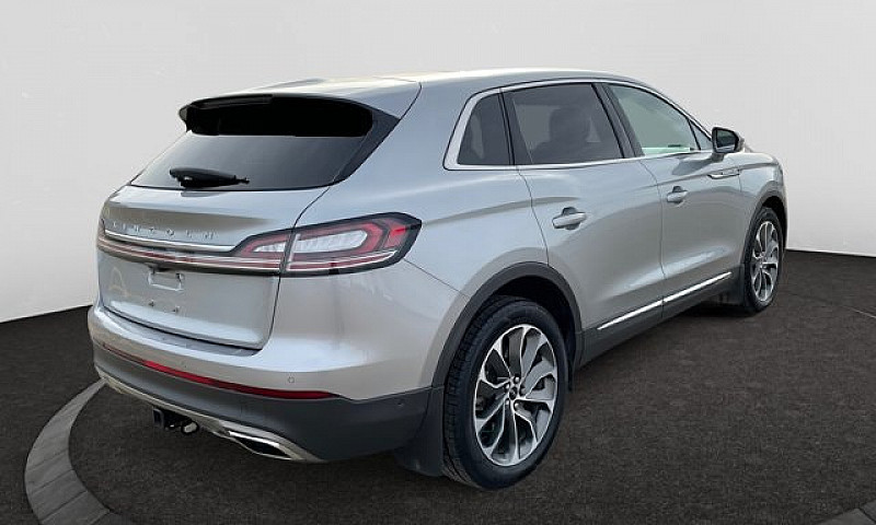 2023 Lincoln Nautilu...