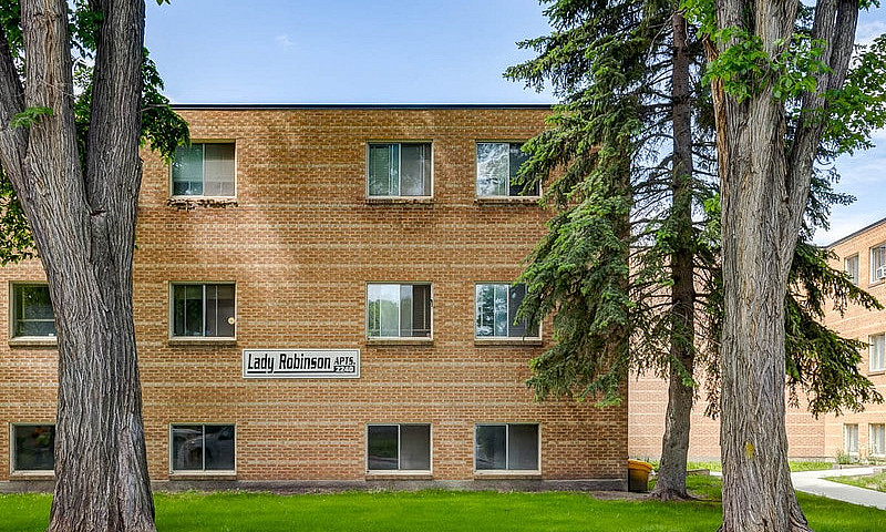 Modern Apartments Wi...