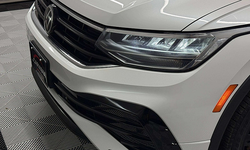 2022 Volkswagen Tigu...