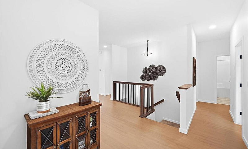 35 Shoreline Drive O...