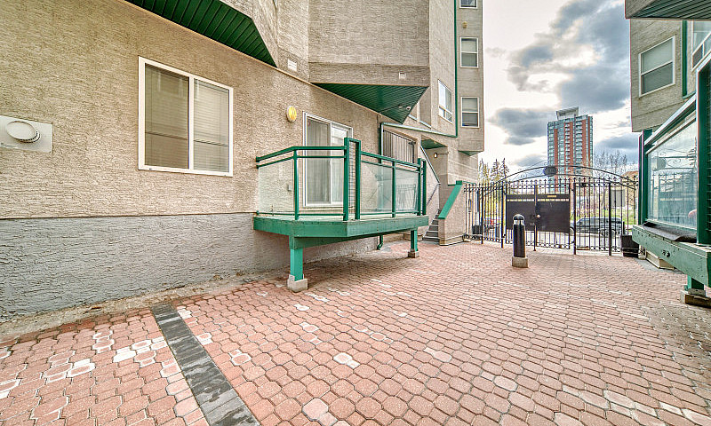 Beautiful - 2 Bed 2 ...
