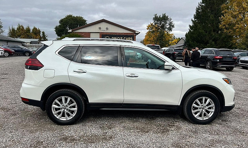 2018 Nissan Rogue Aw...