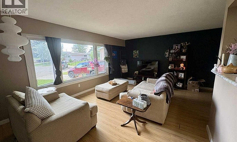 3410 51A Avenue Lloy...
