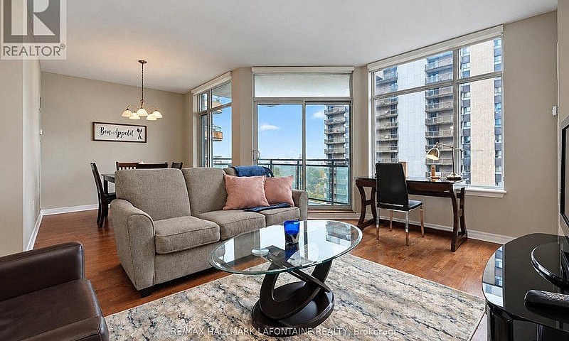 1606 - 570 Laurier A...