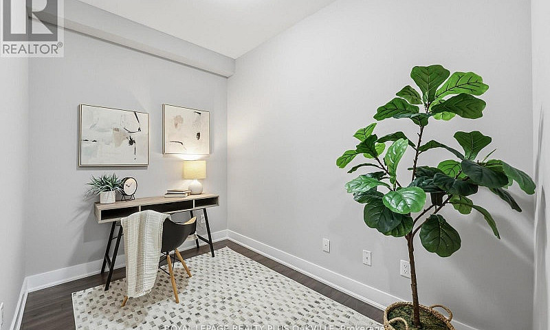 211 - 128 Garden Dri...