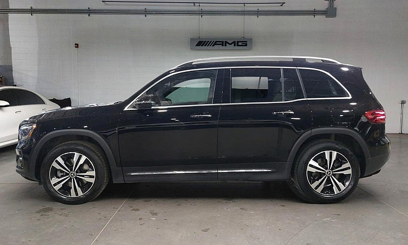2025 Mercedes-Benz G...