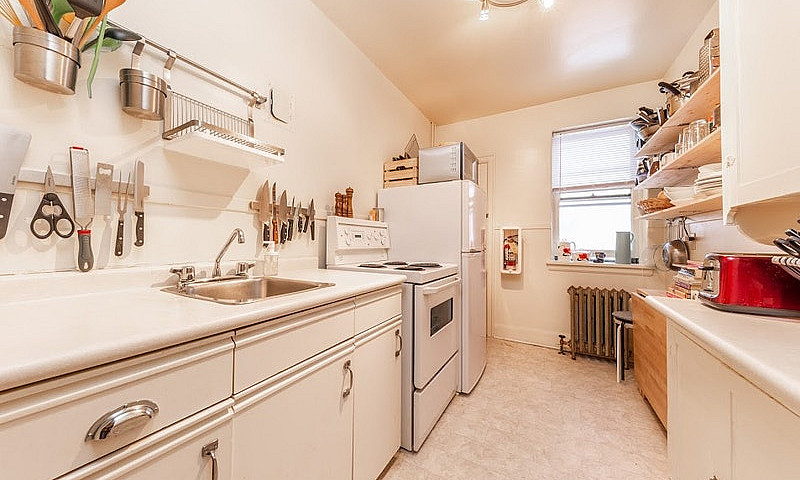 136 Spence St- Greys...