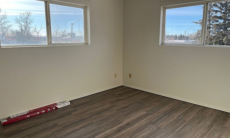 2 Bed 1 Bath Unit In...