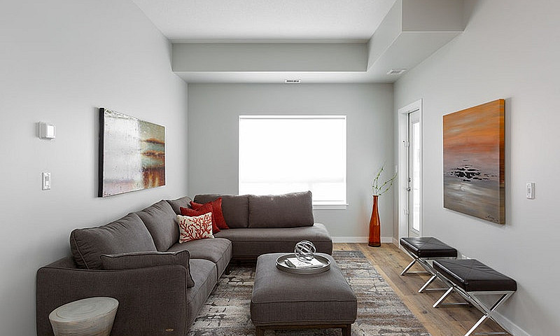 Bachelor Suites In K...