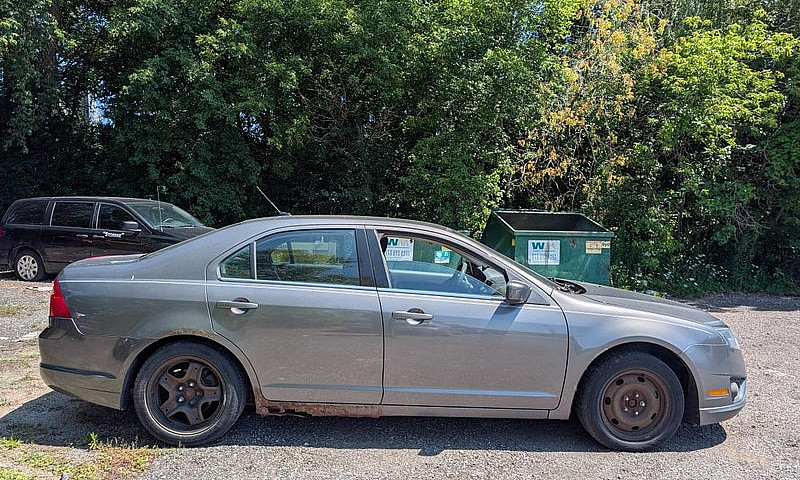 2010 Ford Fusion 4Dr...
