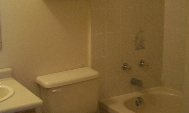 Unique 2 Bdrm Split ...