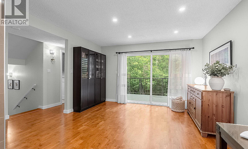 830 Hendecourt Road ...