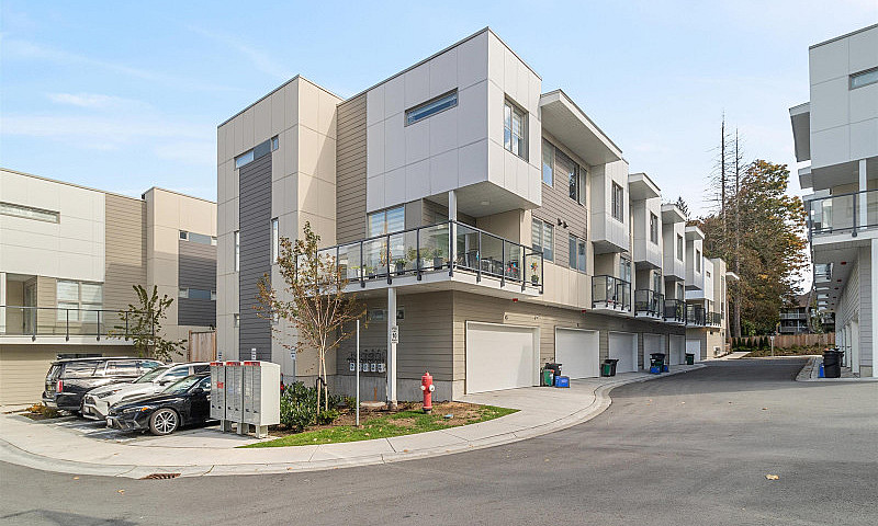 43 12585 104A Avenue...