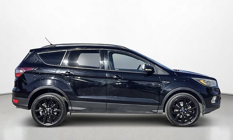 2017 Ford Escape Tit...
